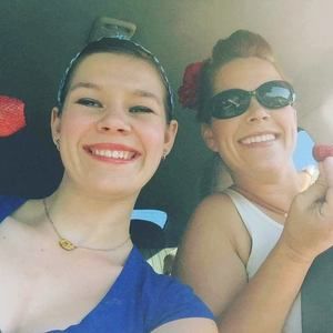 Meet your Posher, Mandy